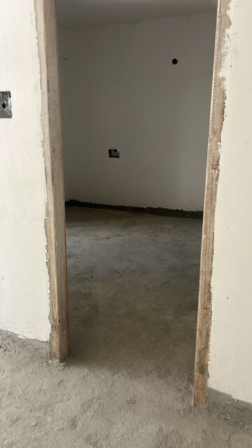 Room in 2 BHK Apartment at Electronic City Phase I – for Sale