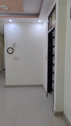 Furnished Amenities in 2 BHK Builder Floor at Bhagwati Garden – for Sale