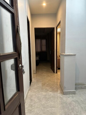 Building Lobby in 1.5 BHK Builder Floor at Sarvapriya Vihar – for Rent