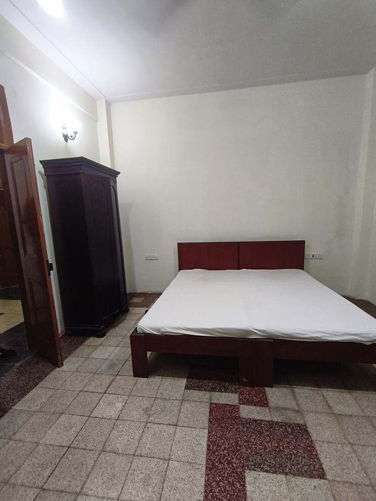 Bedroom, worli sea face Pg For Boys In Worli Sea Face 9134201