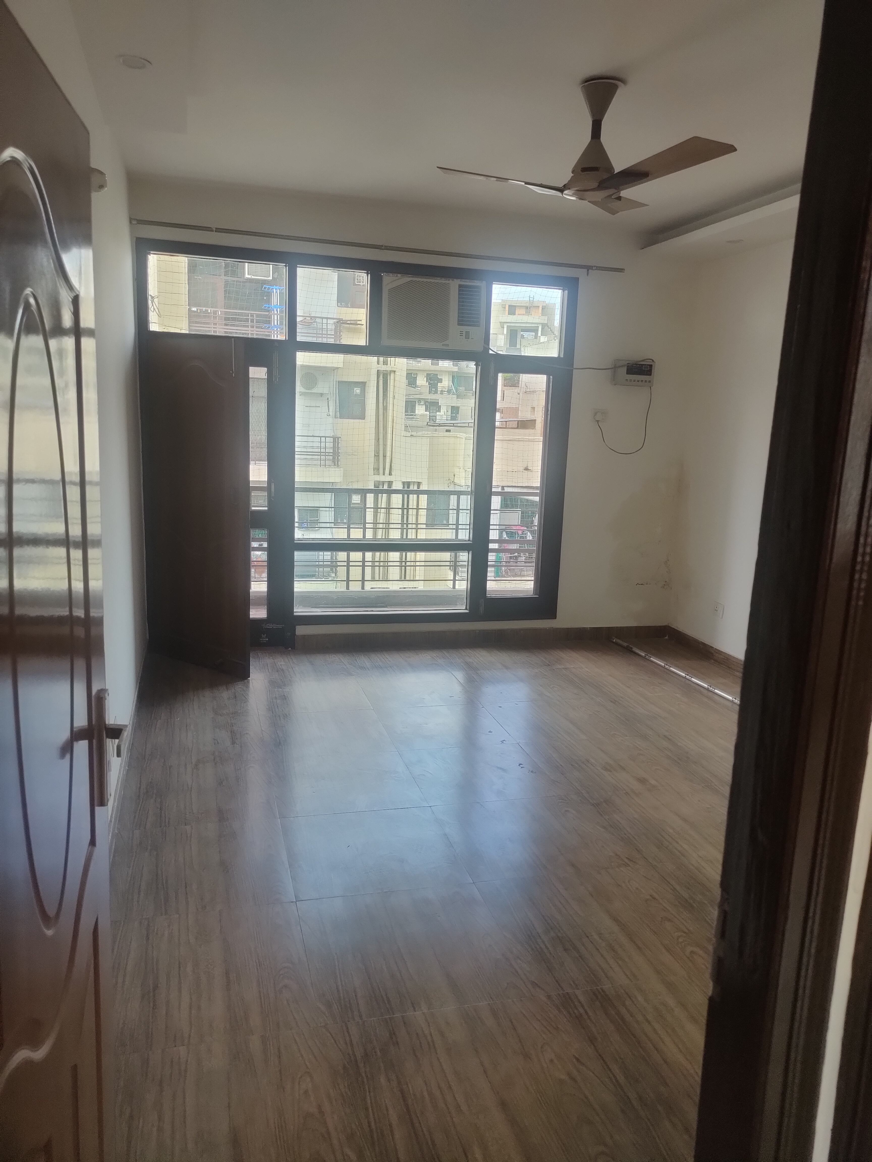 3 BHK + Pooja Room 2600 Sq.Ft. Apartment in MP Metro Towers