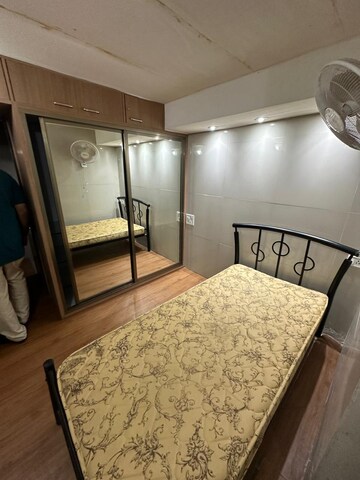  Pg For Rent in Worli Sea Face