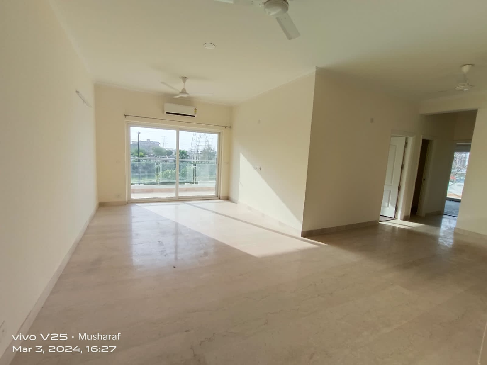 2 BHK + Pooja Room Apartment For Rent in Pareena Micasa