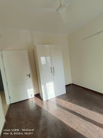Bathroom in 2 BHK Apartment at Pareena Micasa, Sector 68 – for Rent