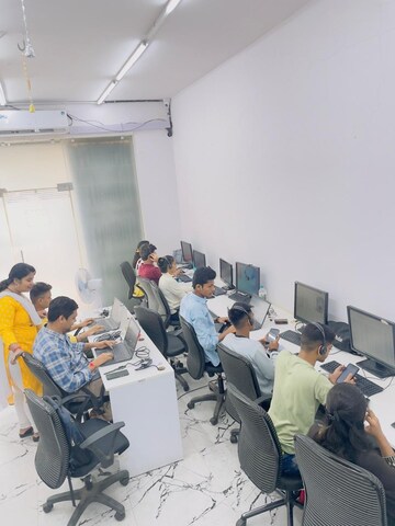 Team Area in  Shop at Hind Mansion Apartments, Mahim West – for Rent