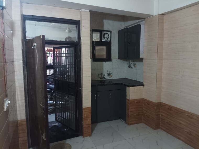  Parking, sai-kutir-sector-49 1 Bedroom 750 Sq.Ft. Builder Floor In Sector 49 Noida 9134247