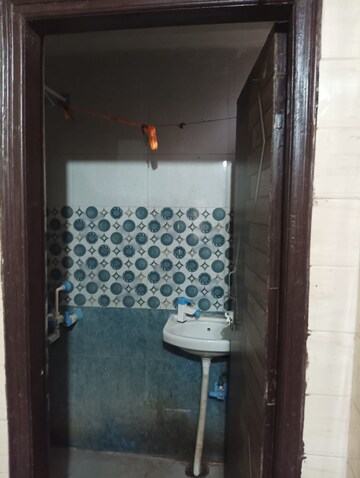 Bathroom in 1 BHK Builder Floor at Sai Kutir Sector 49, Sector 49 – for Rent