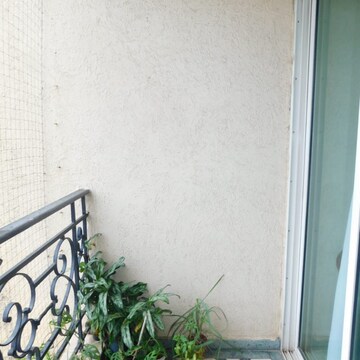 Balcony in 3.5 BHK Apartment at Powai – for Rent