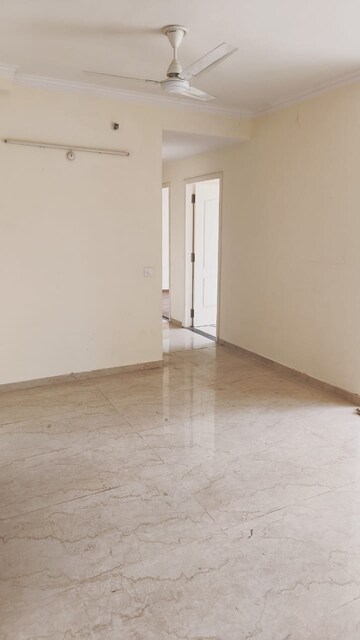 Room in 3 BHK Apartment at Rishita Manhattan, Gomti Nagar – for Rent