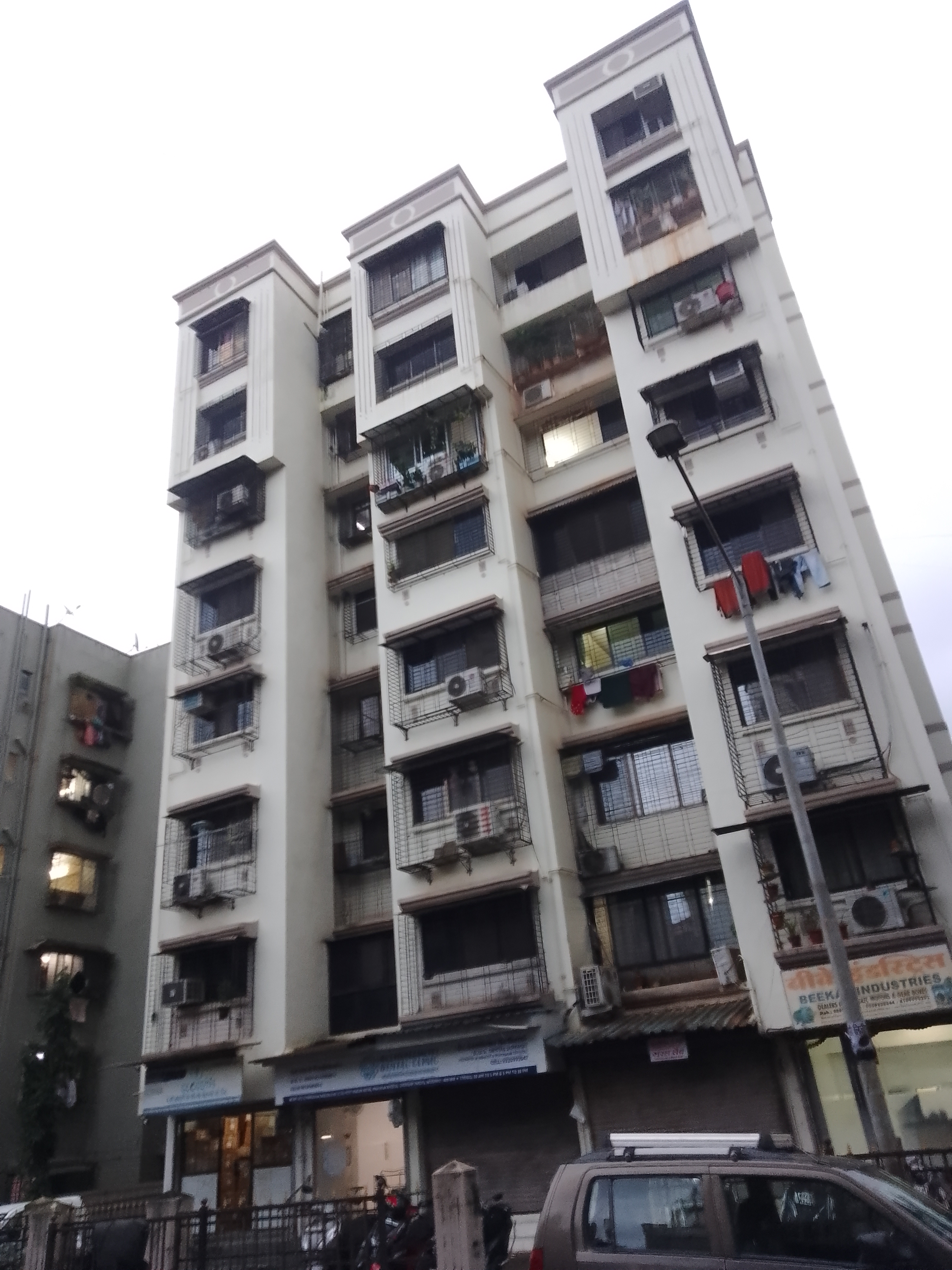 1 BHK Apartment For Rent in Nirmala Sadan Dahisar West