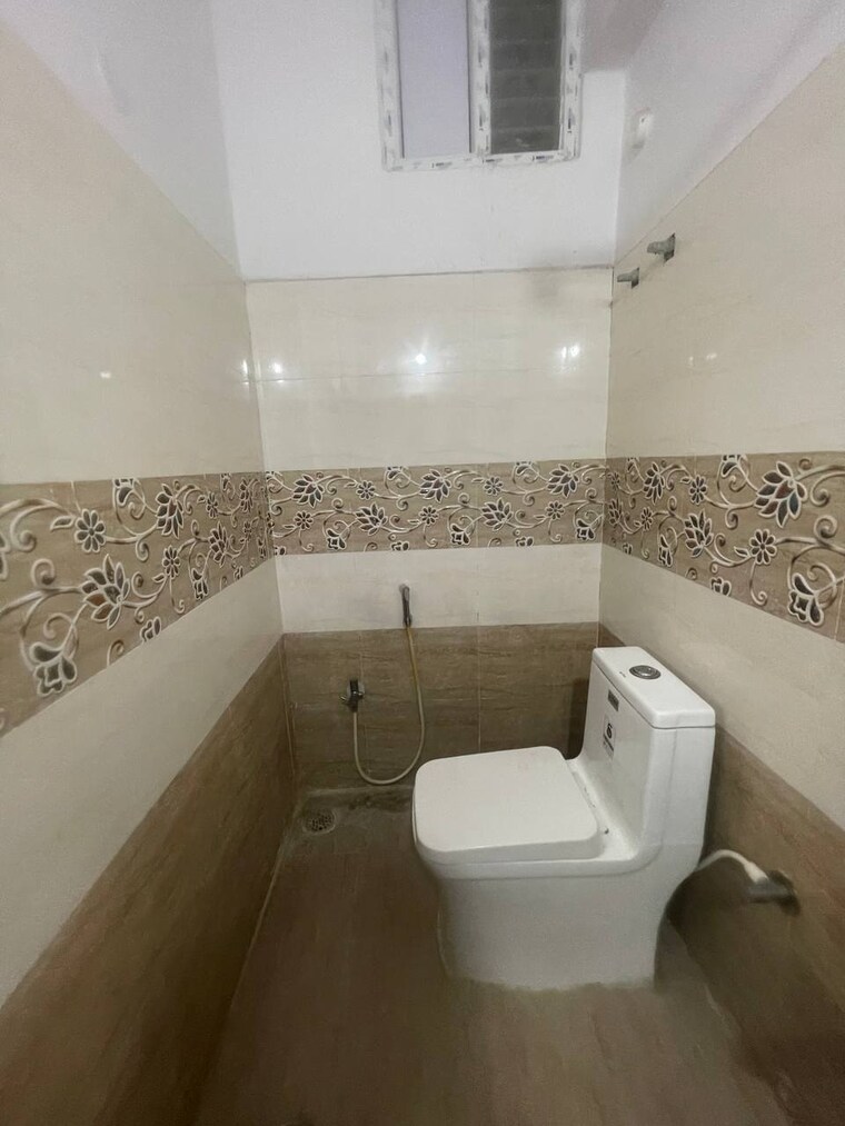 Bathroom, kondapur 3 Bedroom 1600 Sq.Ft. Apartment In Kondapur Hyderabad 9134347