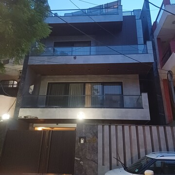 3 BHK Independent House For Rent in Sector 20