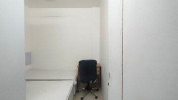 Furnished Amenities in 4 BHK Apartment at Ansal Sushant Apartments, Sushant Lok I – for Rent