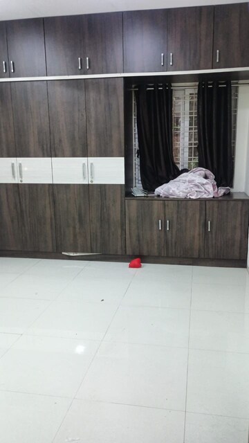 Bathroom in 3 BHK Apartment at Nitish Jayabheri Samudayam, Hi Tech City – for Rent