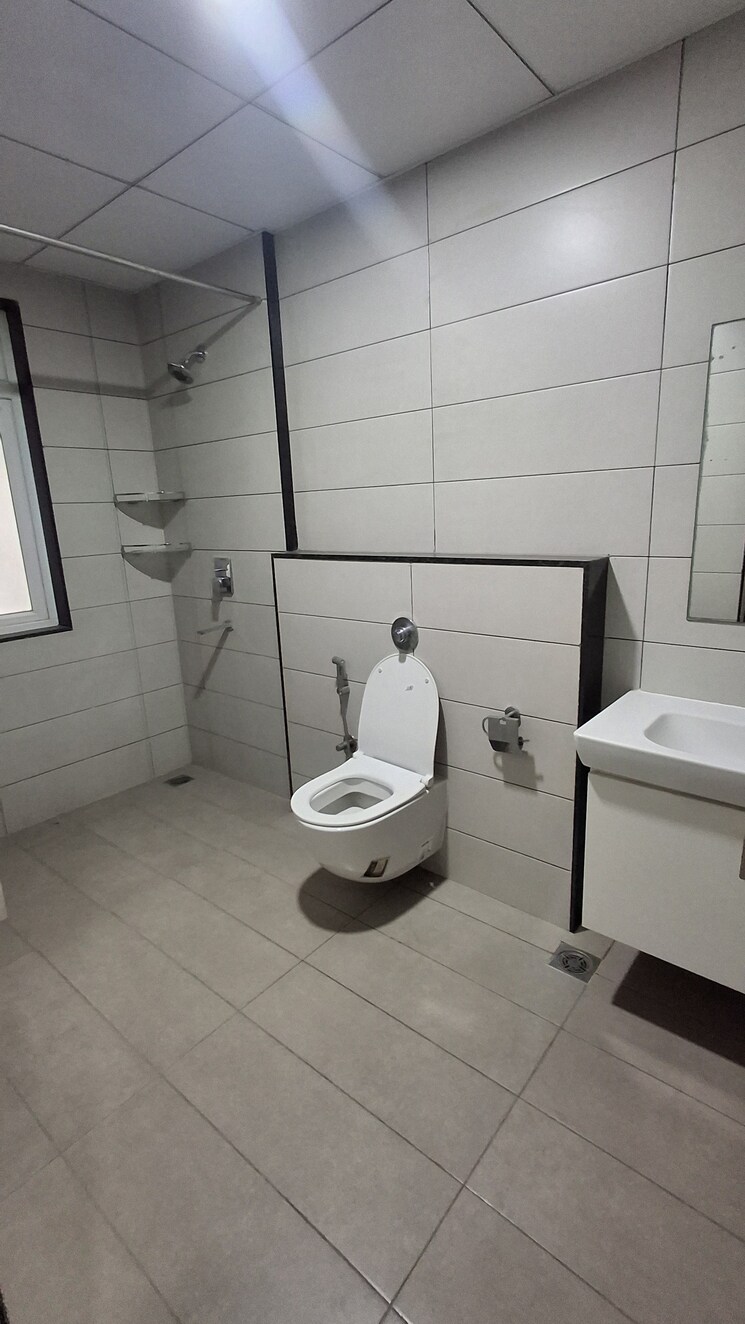 Bathroom, jayabheri-the-summit 3 Bedroom 2125 Sq.Ft. Apartment In Narsingi Hyderabad 9134440