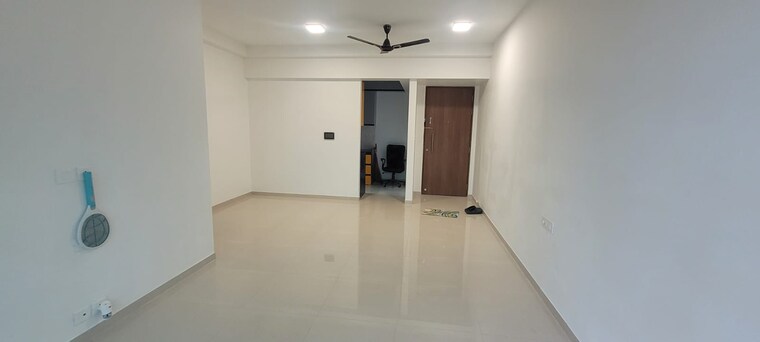 Room, kalpataru-immensa 3 Bedroom 957 Sq.Ft. Apartment In Kolshet Road Thane 9134472