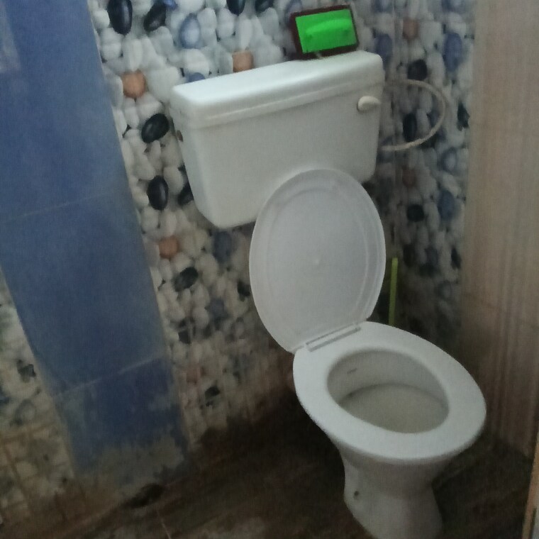 Attached Bathroom, garia 1 Bedroom 450 Sq.Ft. Independent House In Garia Kolkata 9134508