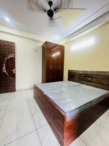 Bedroom in Studio Builder Floor at Sector 38 – for Rent