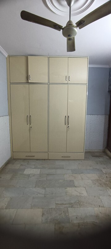 Building Lobby in 2 BHK Builder Floor at Ashok Nagar – for Rent