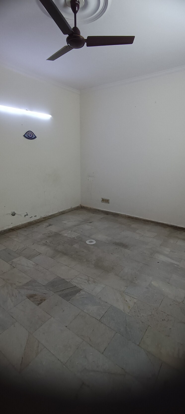 Room, ashok nagar 2 Bedroom 900 Sq.Ft. Builder Floor In Ashok Nagar Delhi 9134536