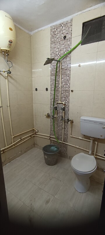 Bathroom in 2 BHK Builder Floor at Ashok Nagar – for Rent