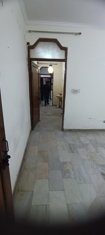 Room in 2 BHK Builder Floor at Ashok Nagar – for Rent