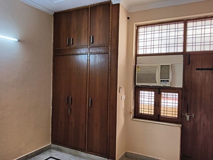 Room, sector 40 1 Bedroom 756 Sq.Ft. Builder Floor In Sector 40 Gurgaon 9134549