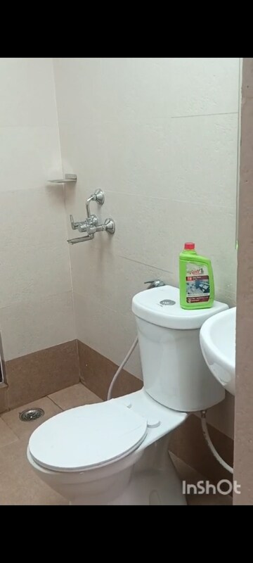 Bathroom in 3 BHK Apartment at Shalimar Mannat, Faizabad Road – for Rent
