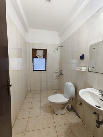 Bathroom in 2 BHK Builder Floor at Sector 51 – for Rent
