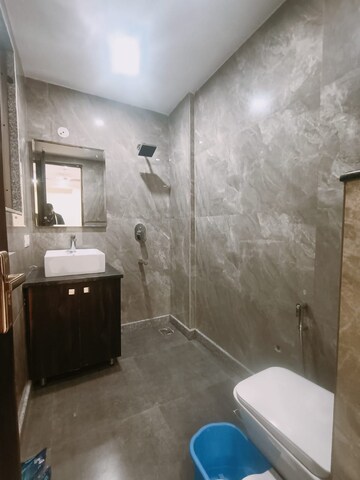 Bathroom in 2 BHK Builder Floor at Sector 38 – for Rent