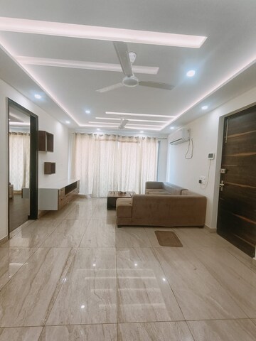 Kitchen in 2 BHK Builder Floor at Sector 38 – for Rent