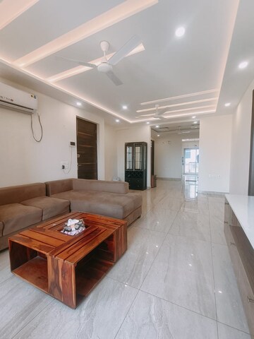 Kitchen in 2 BHK Builder Floor at Sector 38 – for Rent