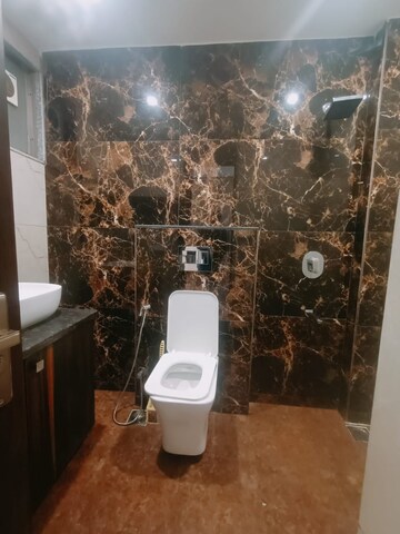 Furnished Amenities in 2 BHK Builder Floor at Sector 38 – for Rent