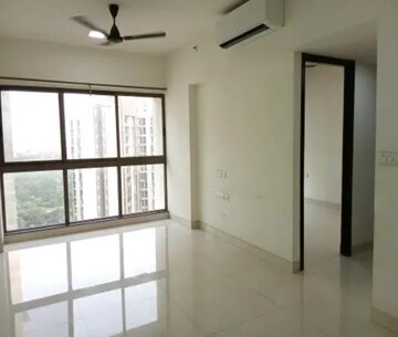Room in 2 BHK Apartment at Lodha Casa Viva, Majiwada – for Rent