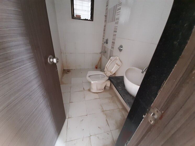 Bathroom, goel-ganga-bhagyoday 3 Bedroom 1600 Sq.Ft. Apartment In Sinhagad Pune 9134609