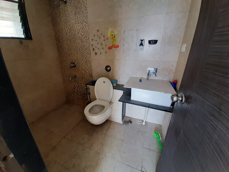 Bathroom, goel-ganga-bhagyoday 3 Bedroom 1600 Sq.Ft. Apartment In Sinhagad Pune 9134609