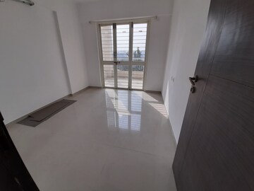 Room in 3 BHK Apartment at Goel Ganga Bhagyoday, Sinhagad – for Rent