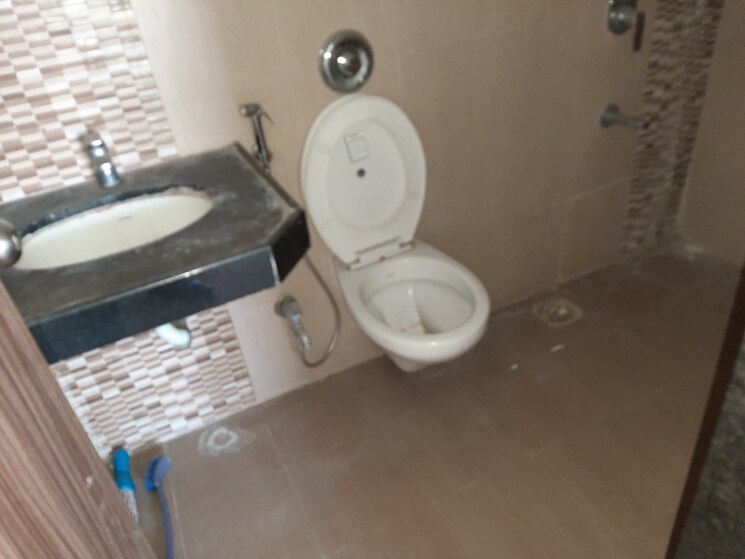 Bathroom, goel-ganga-bhagyoday 3 Bedroom 1600 Sq.Ft. Apartment In Sinhagad Pune 9134609