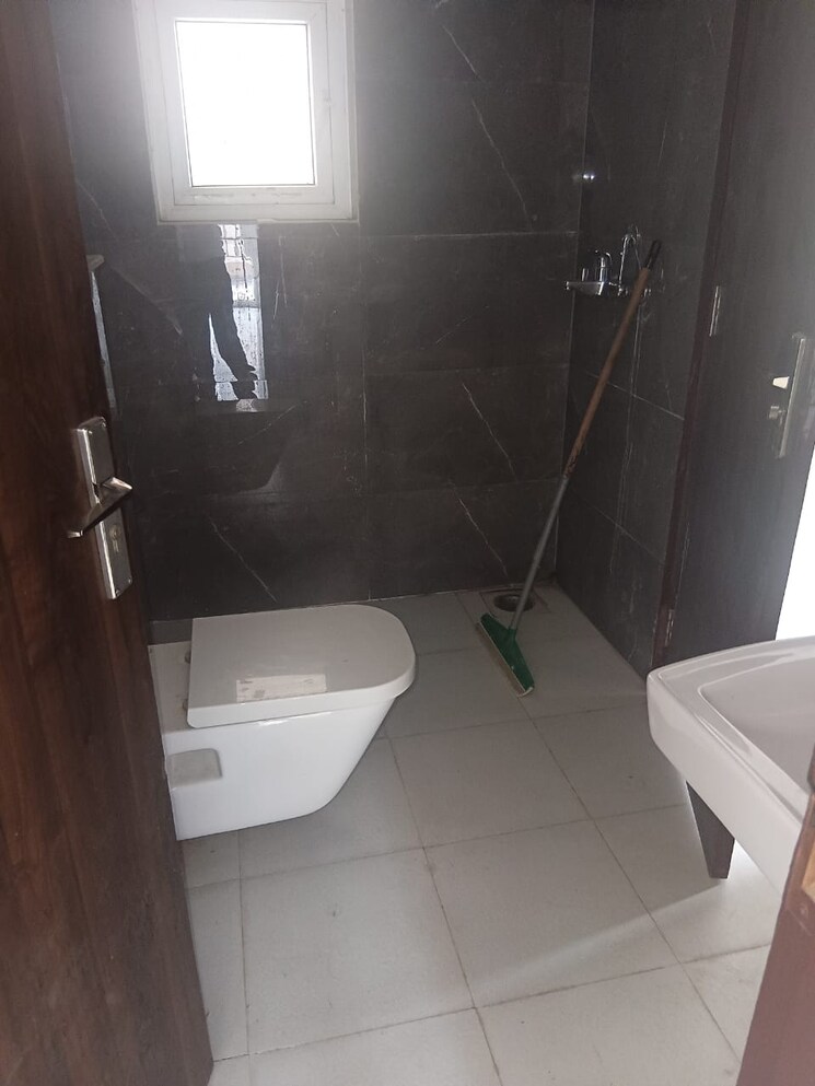Bathroom, ace-divino 4 Bedroom 1875 Sq.Ft. Apartment In Sector 1 Greater Noida Greater Noida 9134627