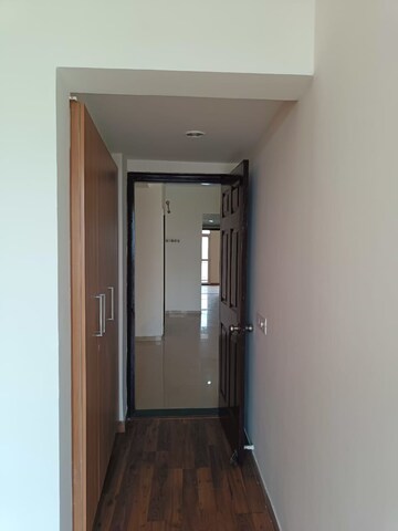 Room in 3 BHK Apartment at Jaypee Greens Pavilion Heights 1, Sector 128 – for Rent