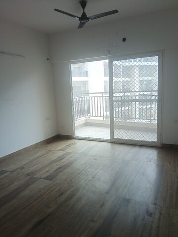 Room in 4 BHK Apartment at Ace Divino, Sector 1 Greater Noida – for Rent