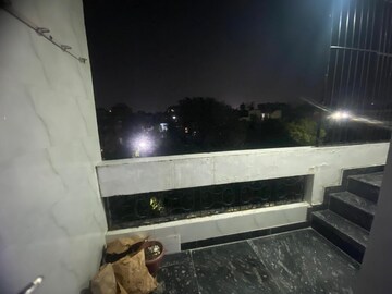Furnished Amenities in 2 BHK Builder Floor at Malviya Nagar – for Rent