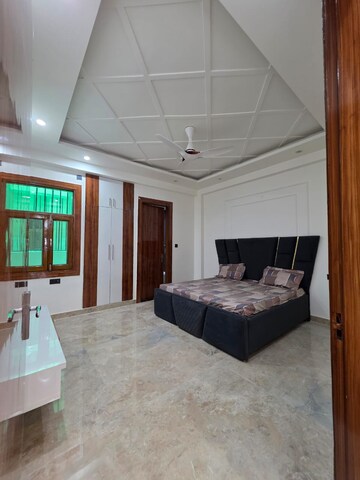 Bedroom in 3 BHK Builder Floor at Shouryapuram, Lal Kuan – for Sale
