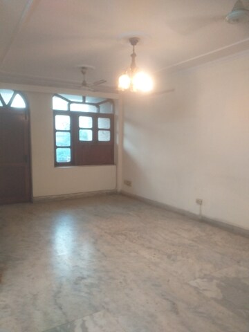 Living Room in 2 BHK Builder Floor at New Rajinder Nagar – for Rent