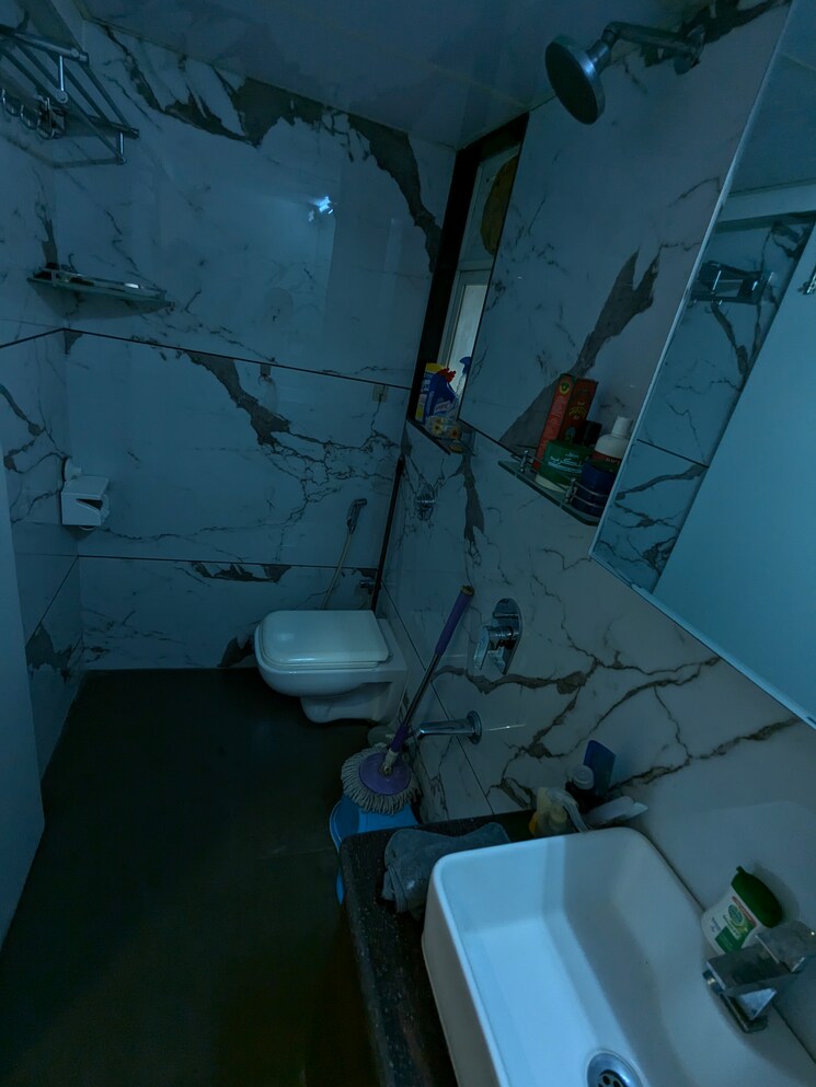 Attached Bathroom, gurukrupa-marina-enclave 3 Bedroom 938 Sq.Ft. Apartment In Malad West Mumbai 9134756