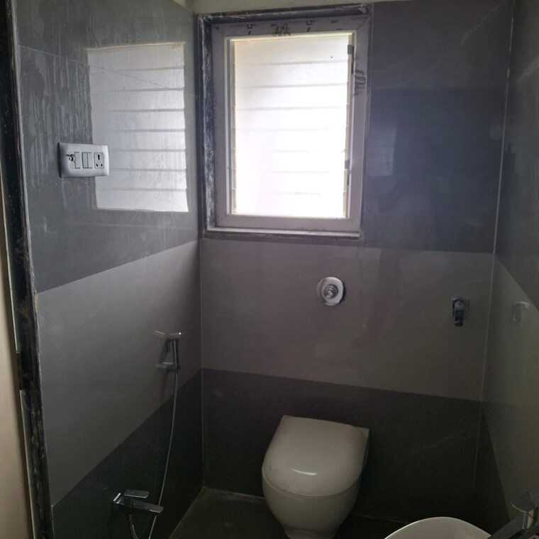 Bathroom, mhada-24-lig-apartments 3 Bedroom 1000 Sq.Ft. Apartment In Shri Nagar Mumbai 9134774