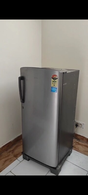 Furnished Amenities in 2 BHK Apartment at Purvanchal PMO Apartments, Sector 62 – for Rent