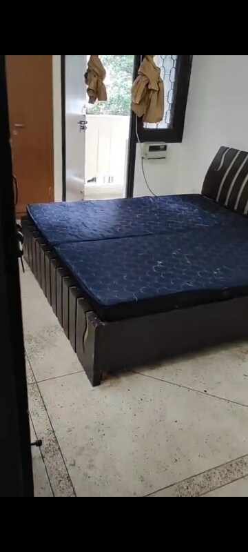 2 BHK Apartment For Rent in Purvanchal PMO Apartments, Sector 62