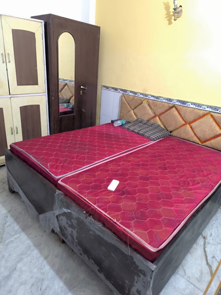 Bedroom, purvanchal-pmo-apartments 2 Bedroom 950 Sq.Ft. Apartment In Sector 62 Noida 9134757