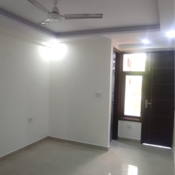 Room in 3 BHK Builder Floor at Chattarpur – for Rent